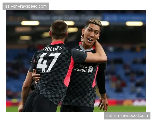 战术复盘：利物浦高位压迫如何击穿伯恩利防线，关键传球图分析